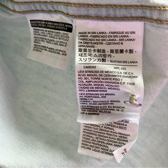 Vintage Levi's Western Denim Shirt Size L 100% Cotton Light Wash Button Down Top - Picture 11 of 14